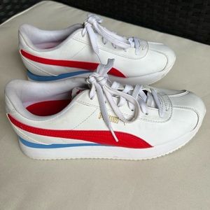 Puma Sneakers